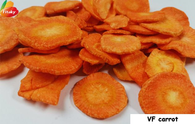 Vacuum fried carrot chips