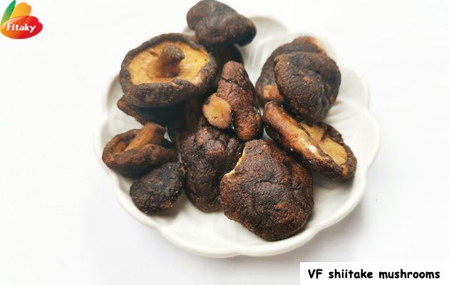Vacuum fried shiitake mushroom