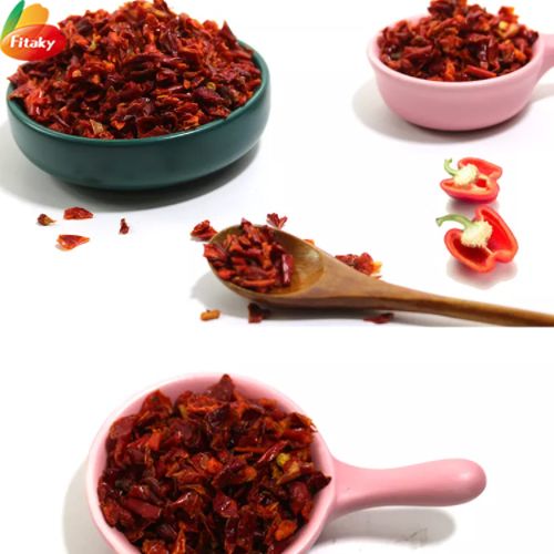 Dried paprika flakes Dried paprika flakes