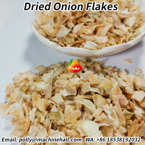 Dried onion flakes