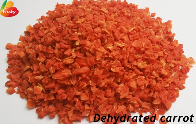 Dehydrated carrot granules