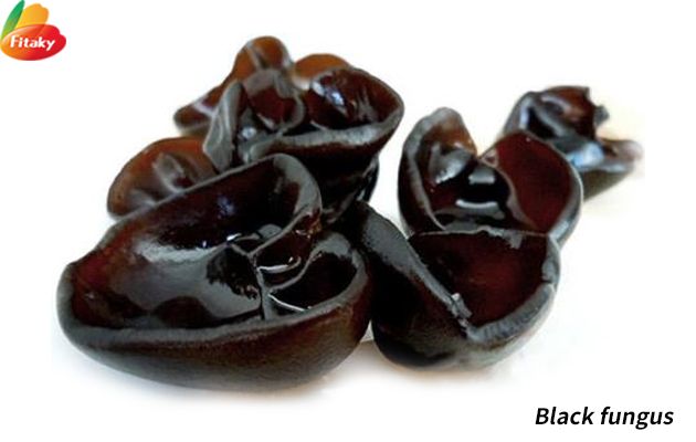 Dried black fungus