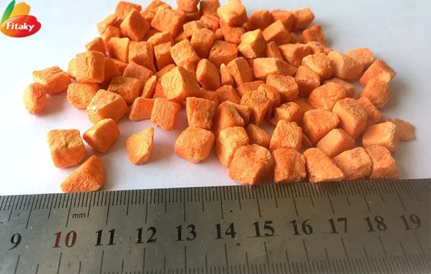 Freeze dried carrot granules