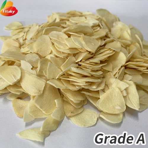 Dried garlic chips