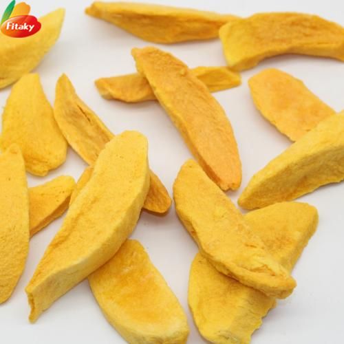 Freeze dried mango slices