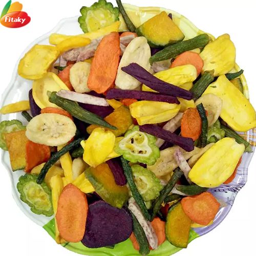 Vacuum fried mixed vegetables crisp